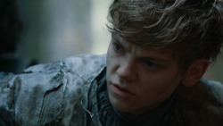 extant_GameOfThrones_3x05-TheClimb_0691