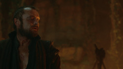 extant_GameOfThrones_3x05-TheClimb_1457