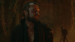 extant_GameOfThrones_3x05-TheClimb_1460