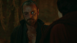 extant_GameOfThrones_3x05-TheClimb_1484