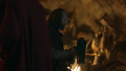 extant_GameOfThrones_3x05-TheClimb_1576