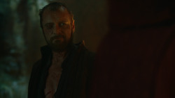 extant_GameOfThrones_3x05-TheClimb_1655