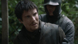 extant_GameOfThrones_3x05-TheClimb_1975