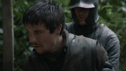 extant_GameOfThrones_3x05-TheClimb_1978