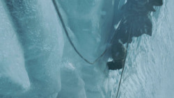 extant_GameOfThrones_3x05-TheClimb_2127