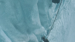 extant_GameOfThrones_3x05-TheClimb_2130