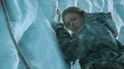 extant_GameOfThrones_3x05-TheClimb_2204