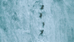 extant_GameOfThrones_3x05-TheClimb_2223
