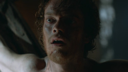 extant_GameOfThrones_3x05-TheClimb_2287