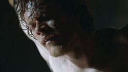 extant_GameOfThrones_3x05-TheClimb_2343
