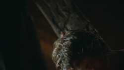extant_GameOfThrones_3x05-TheClimb_2356