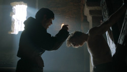 extant_GameOfThrones_3x05-TheClimb_2385