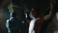extant_GameOfThrones_3x05-TheClimb_2410