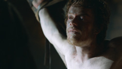 extant_GameOfThrones_3x05-TheClimb_2491