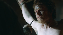 extant_GameOfThrones_3x05-TheClimb_2536