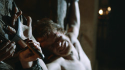 extant_GameOfThrones_3x05-TheClimb_2587
