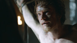extant_GameOfThrones_3x05-TheClimb_2685