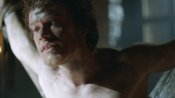 extant_GameOfThrones_3x05-TheClimb_2716