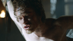 extant_GameOfThrones_3x05-TheClimb_2726