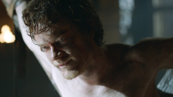 extant_GameOfThrones_3x05-TheClimb_2730