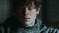 extant_GameOfThrones_3x05-TheClimb_2731