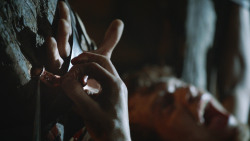 extant_GameOfThrones_3x05-TheClimb_2820