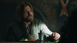 extant_GameOfThrones_3x05-TheClimb_3354