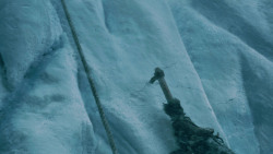 extant_GameOfThrones_3x05-TheClimb_3975