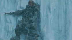 extant_GameOfThrones_3x05-TheClimb_4031