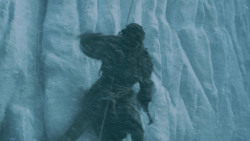 extant_GameOfThrones_3x05-TheClimb_4039