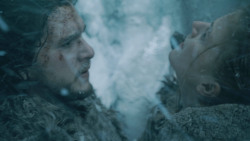 extant_GameOfThrones_3x05-TheClimb_4197