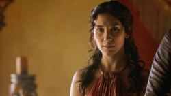 extant_GameOfThrones_3x05-TheClimb_4850