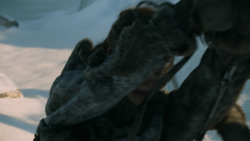 extant_GameOfThrones_3x05-TheClimb_5389