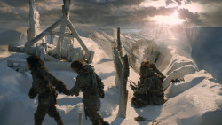 extant_GameOfThrones_3x05-TheClimb_5407