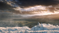 extant_GameOfThrones_3x05-TheClimb_5506