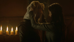 extant_GameOfThrones_3x07-TheBearAndTheMaidenFair_0257