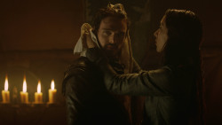 extant_GameOfThrones_3x07-TheBearAndTheMaidenFair_0262