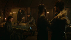 extant_GameOfThrones_3x07-TheBearAndTheMaidenFair_0266