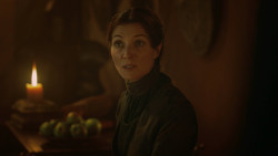 extant_GameOfThrones_3x07-TheBearAndTheMaidenFair_0288