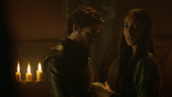 extant_GameOfThrones_3x07-TheBearAndTheMaidenFair_0311