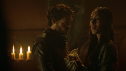 extant_GameOfThrones_3x07-TheBearAndTheMaidenFair_0313