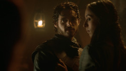 extant_GameOfThrones_3x07-TheBearAndTheMaidenFair_0354