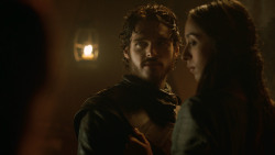 extant_GameOfThrones_3x07-TheBearAndTheMaidenFair_0355