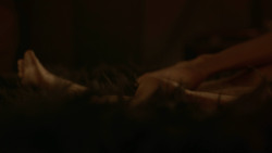 extant_GameOfThrones_3x07-TheBearAndTheMaidenFair_0393