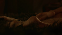 extant_GameOfThrones_3x07-TheBearAndTheMaidenFair_0395