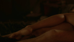 extant_GameOfThrones_3x07-TheBearAndTheMaidenFair_0402