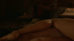 extant_GameOfThrones_3x07-TheBearAndTheMaidenFair_0404