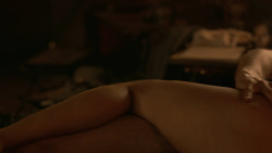 extant_GameOfThrones_3x07-TheBearAndTheMaidenFair_0406