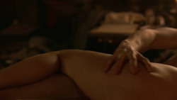 extant_GameOfThrones_3x07-TheBearAndTheMaidenFair_0407