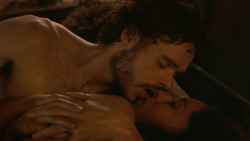 extant_GameOfThrones_3x07-TheBearAndTheMaidenFair_0422
